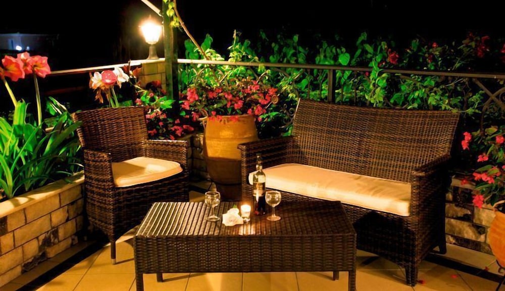 Odeon Hotel 24/50