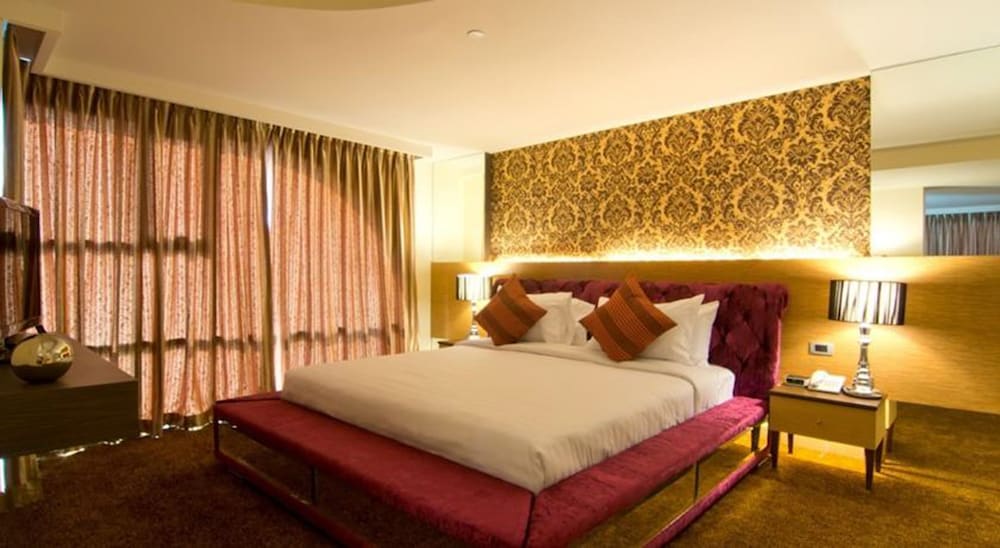Grand Lord (Boutique) Hotel 12/59
