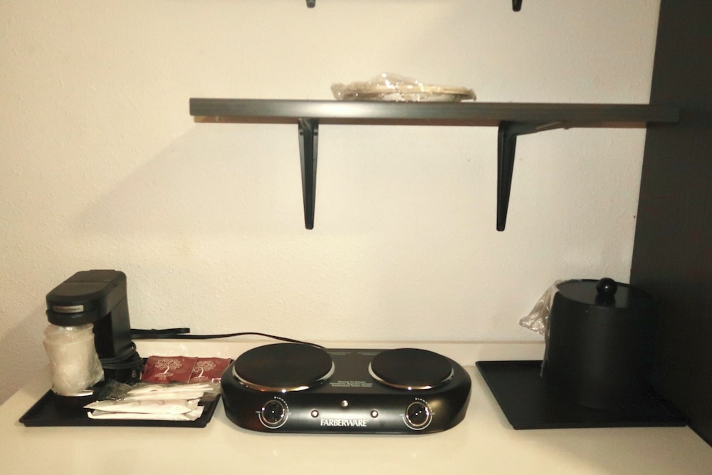 Studio6 Suites Elkhart, IN 28/40