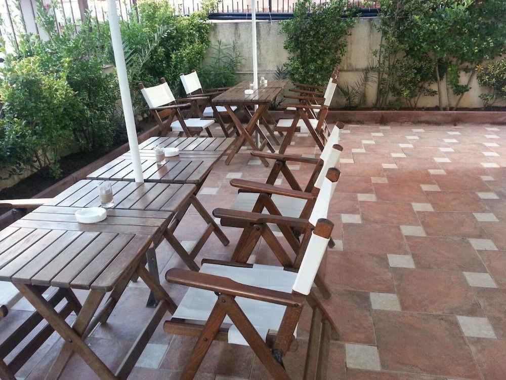 Salena Beach Hotel 37/50