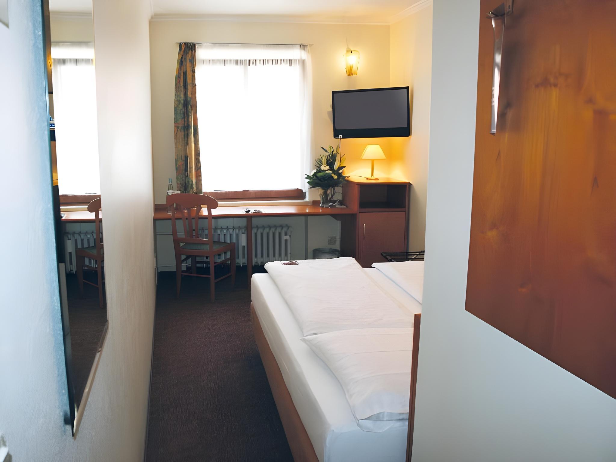 Room, 2 Queen Beds