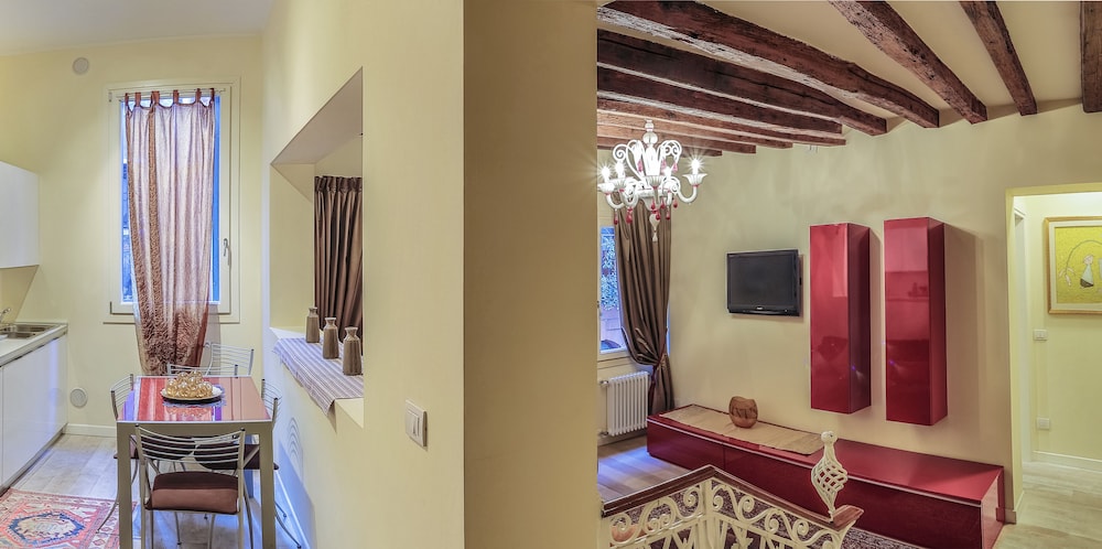 Venice Dream House Figaro 6/9