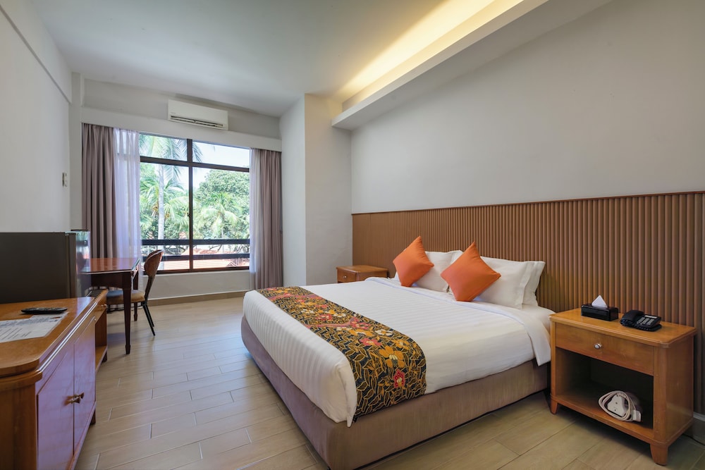 Adena Beach Resort 29/74