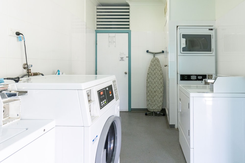 NRMA Bowen Beachfront Holiday Park 26/28