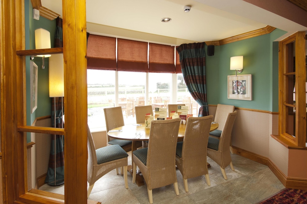 Premier Inn Camborne 25/40