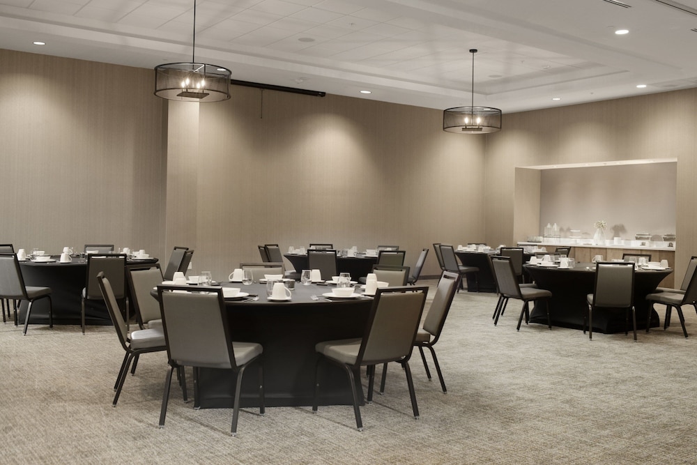 SpringHill Suites Lindale 23/29