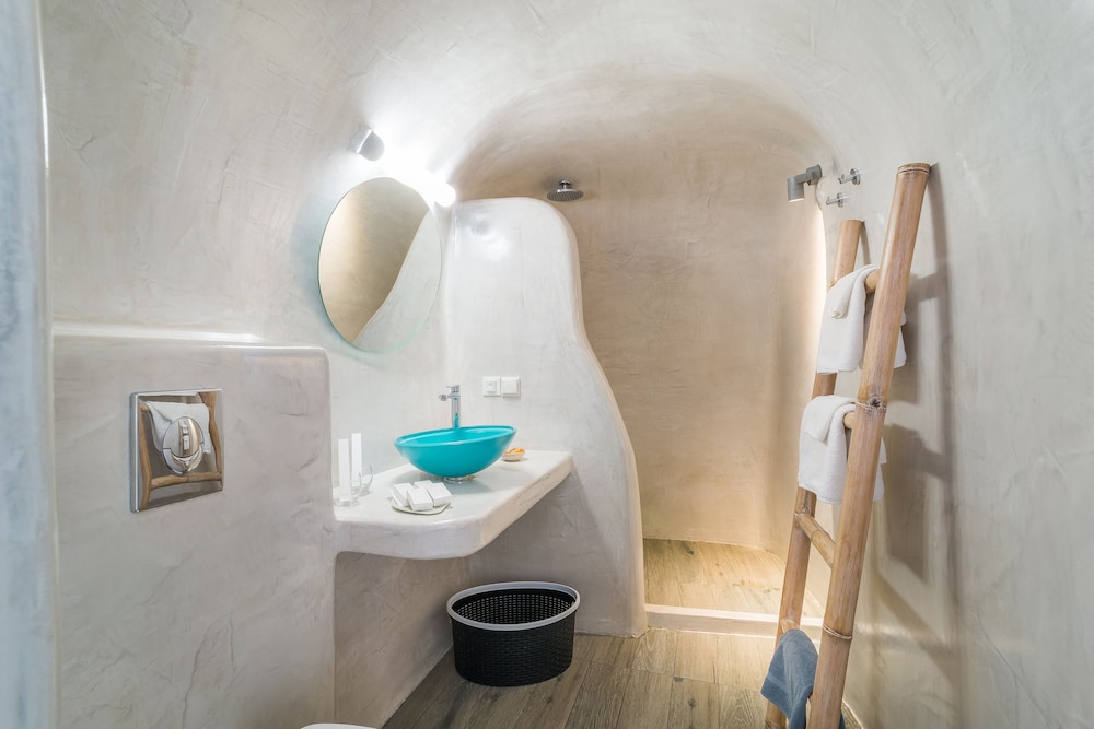 Angel Luxury Suites 46/46