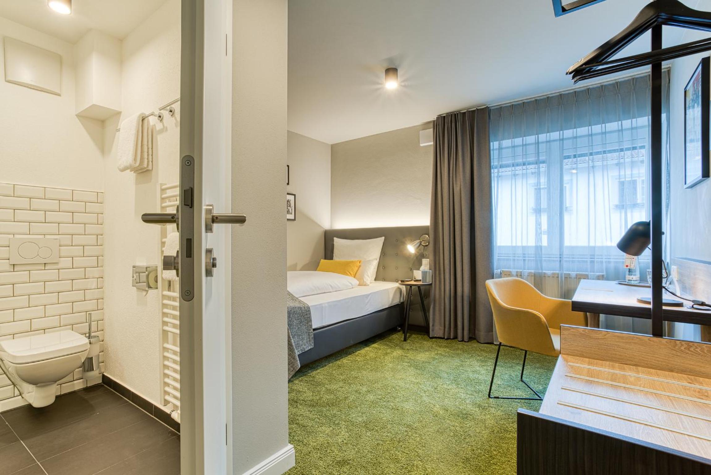 Boutique 025 Ingolstadt 48/50