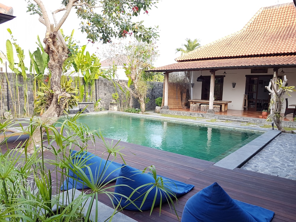 Villa Aquin 33/43