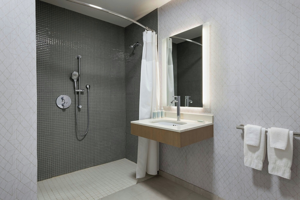 جناح بسرير كينج مع أريكة، SpringHill Suites Lancaster Palmdale 8/10