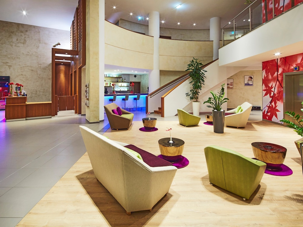 lobby