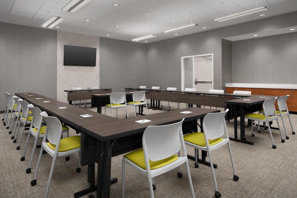 SpringHill Suites by Marriott Fayetteville I 95 30/42