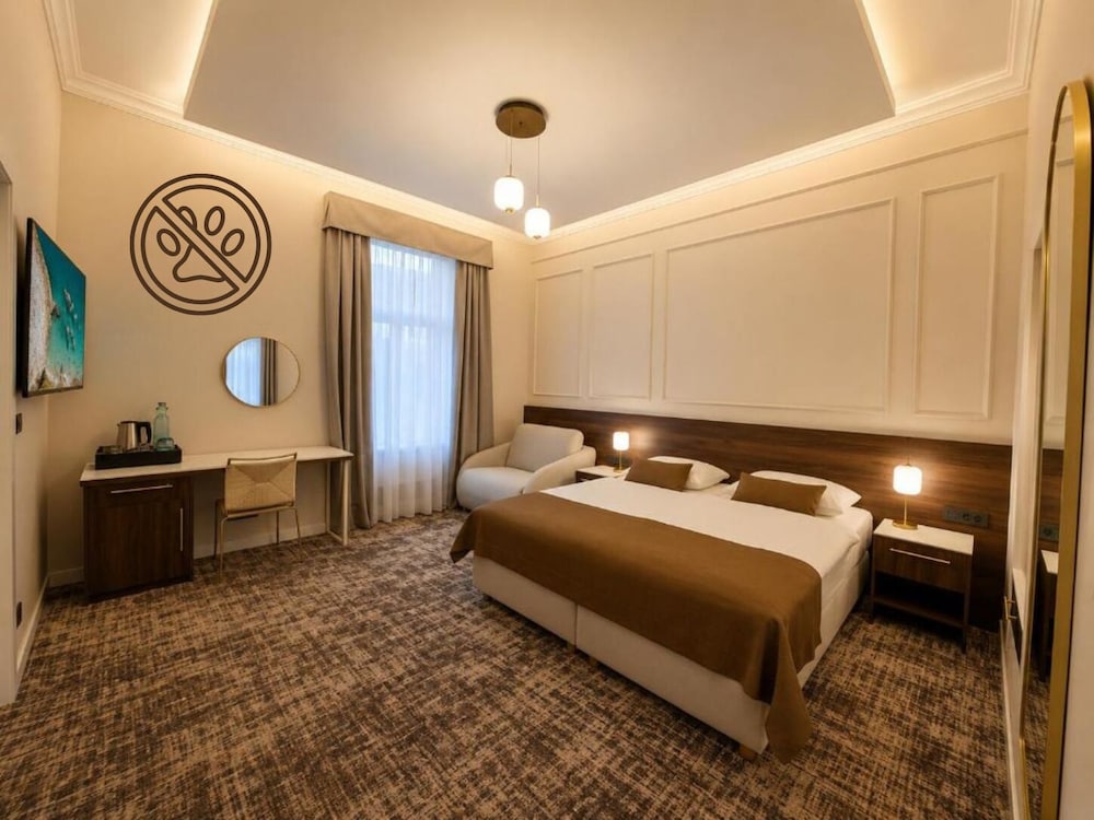 Hotel Villa Eugenia 13/45