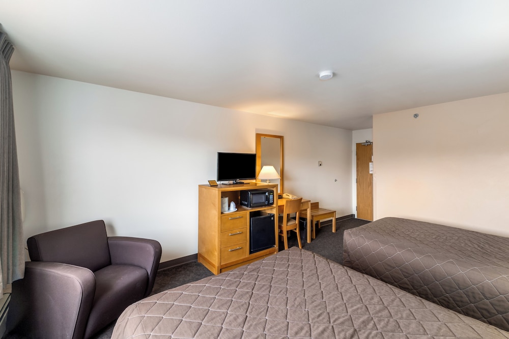 Breeze Inn 33/54