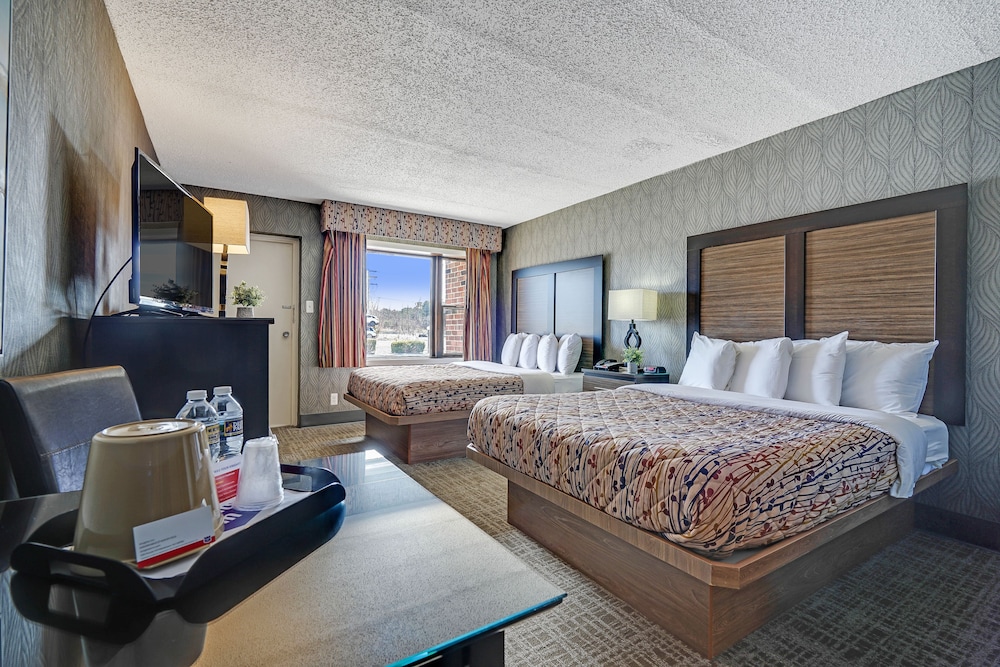 Blue Creek Inn 6/30