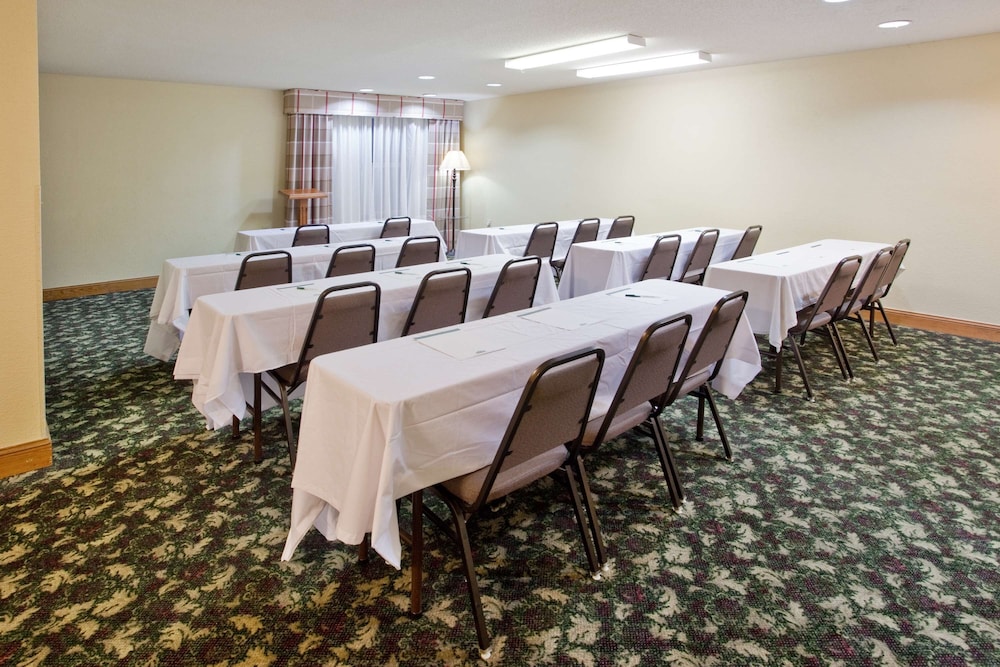 Country Inn & Suites by Radisson, Hiram - Atlanta Northwest 20/21