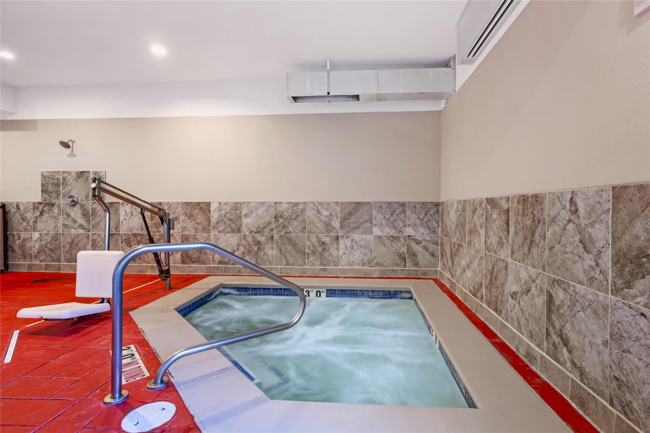 Best Western Plus Canyon Pines 24/46