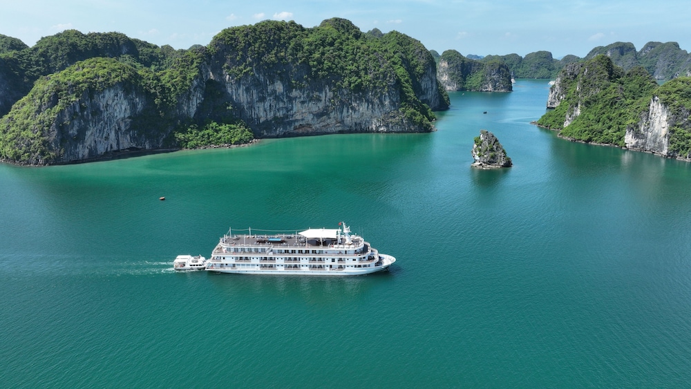 Paradise Grand Cruise – Lan Ha Bay 55/65