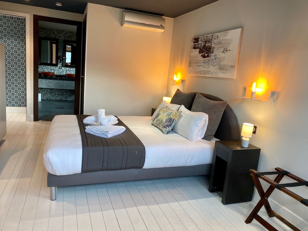 Les Suites Du Lac 13/50