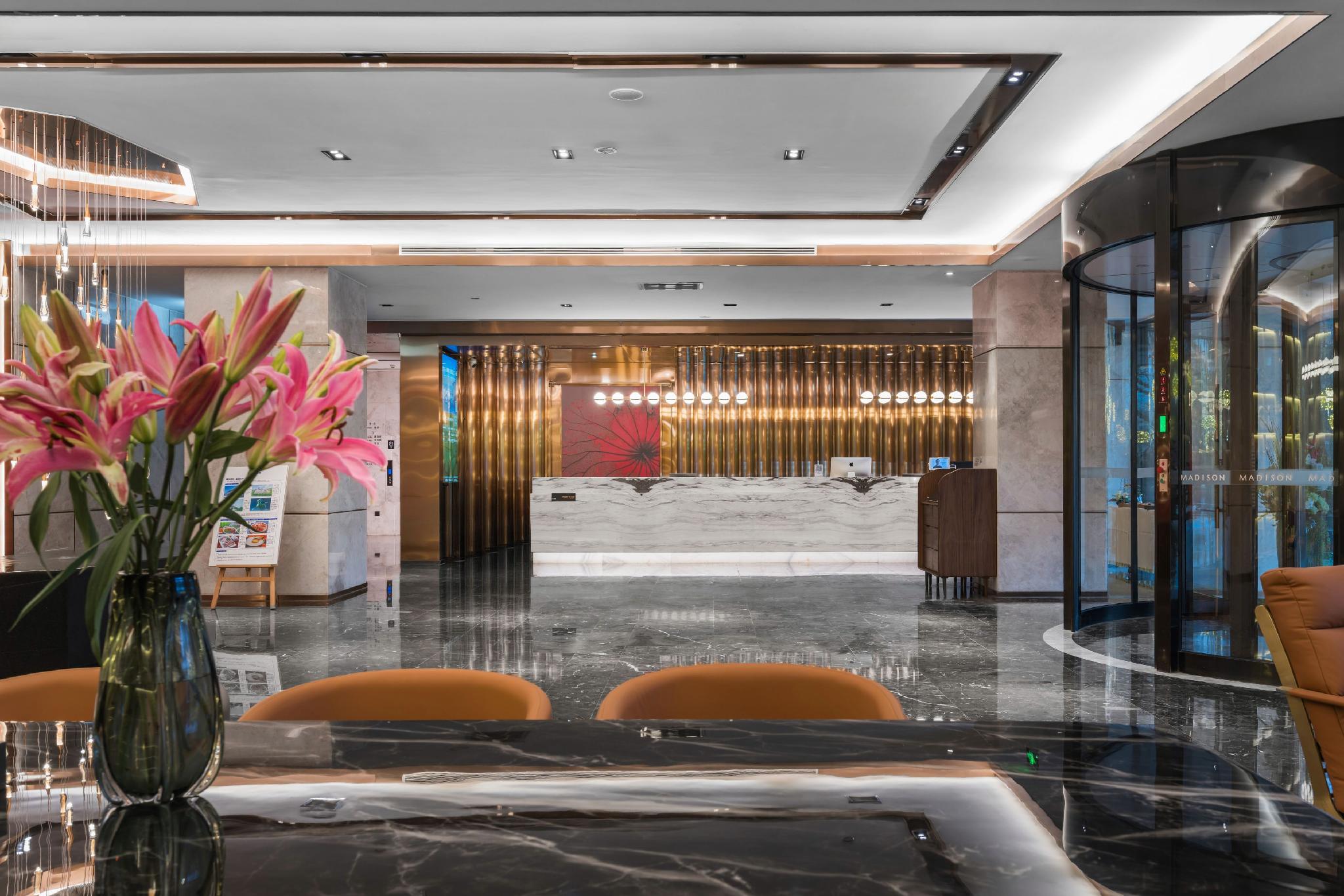 Atour Hotel (Qilihe Bridge, Lanzhou High Speed Railway Station) 9/45