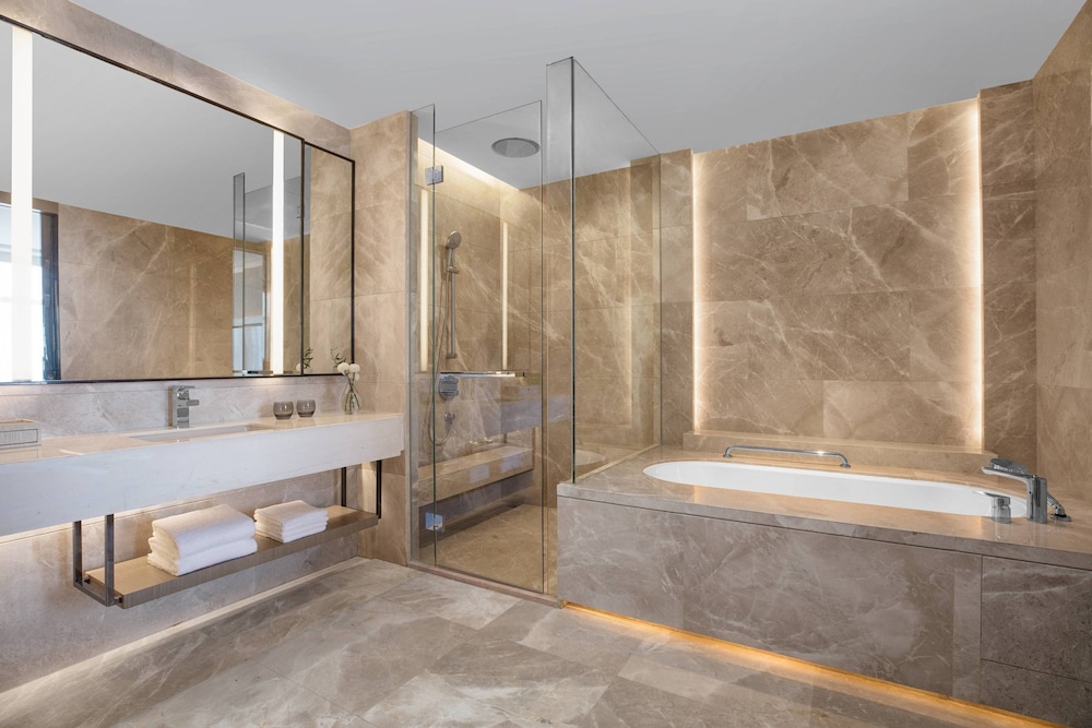 Courtyard By Marriott Shenzhen Bao An 8/45