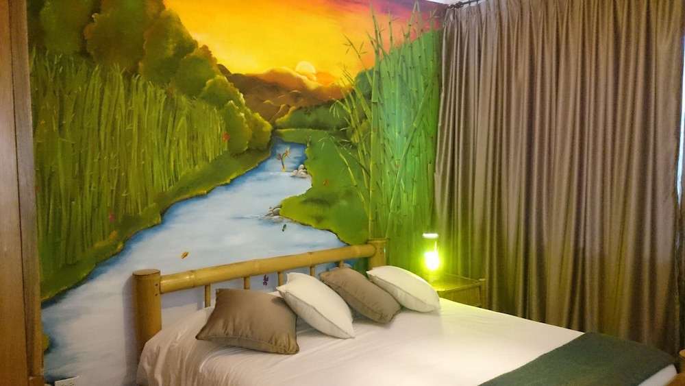 Art Plus Hotel 16/48