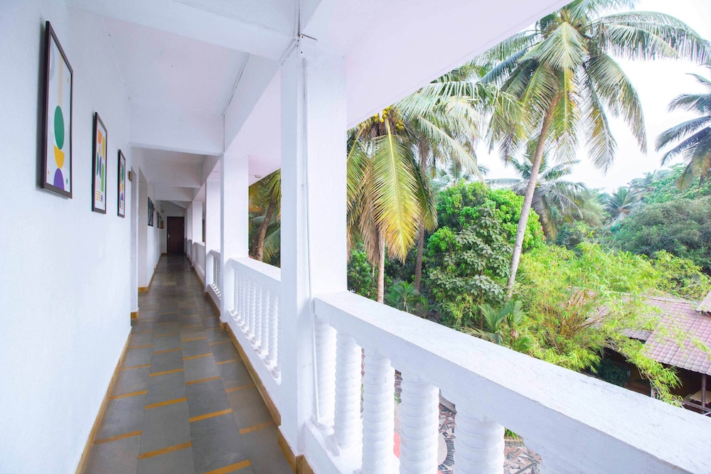 Oyo 4977 Kristal Sands Beach Resort 5/78