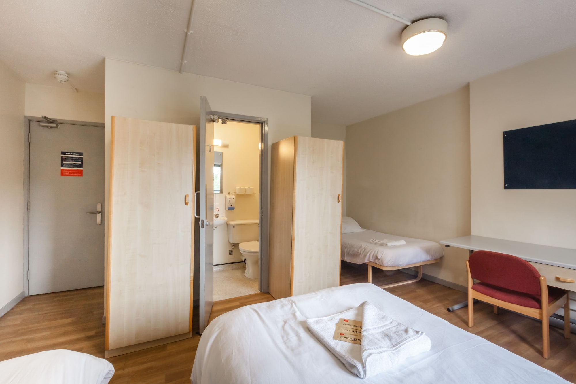 STANDARD, TRIPLE, 3 BEDS