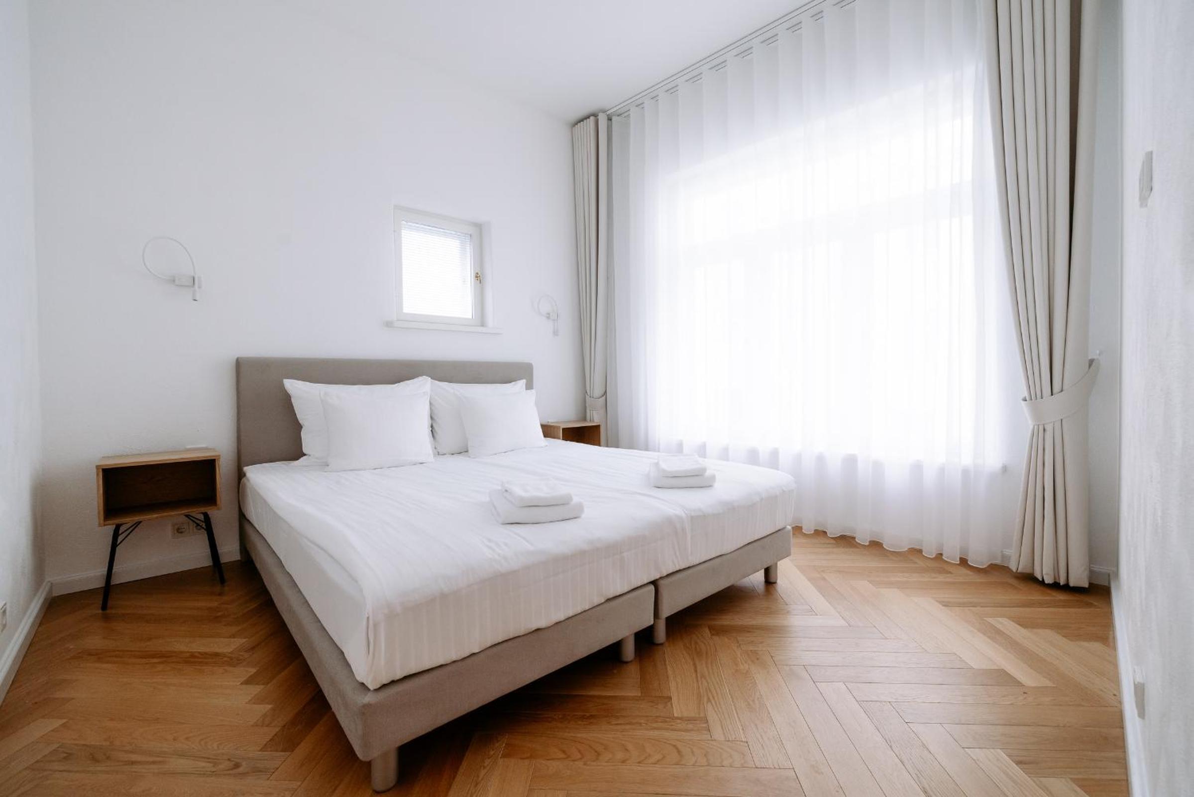 Suite, Apartment, Annex