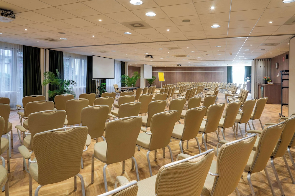 GOLDEN TULIP ZOETERMEER - DEN HAAG 57/64