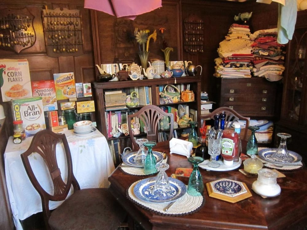 Pimblett's Downtown Toronto B&B 38/47