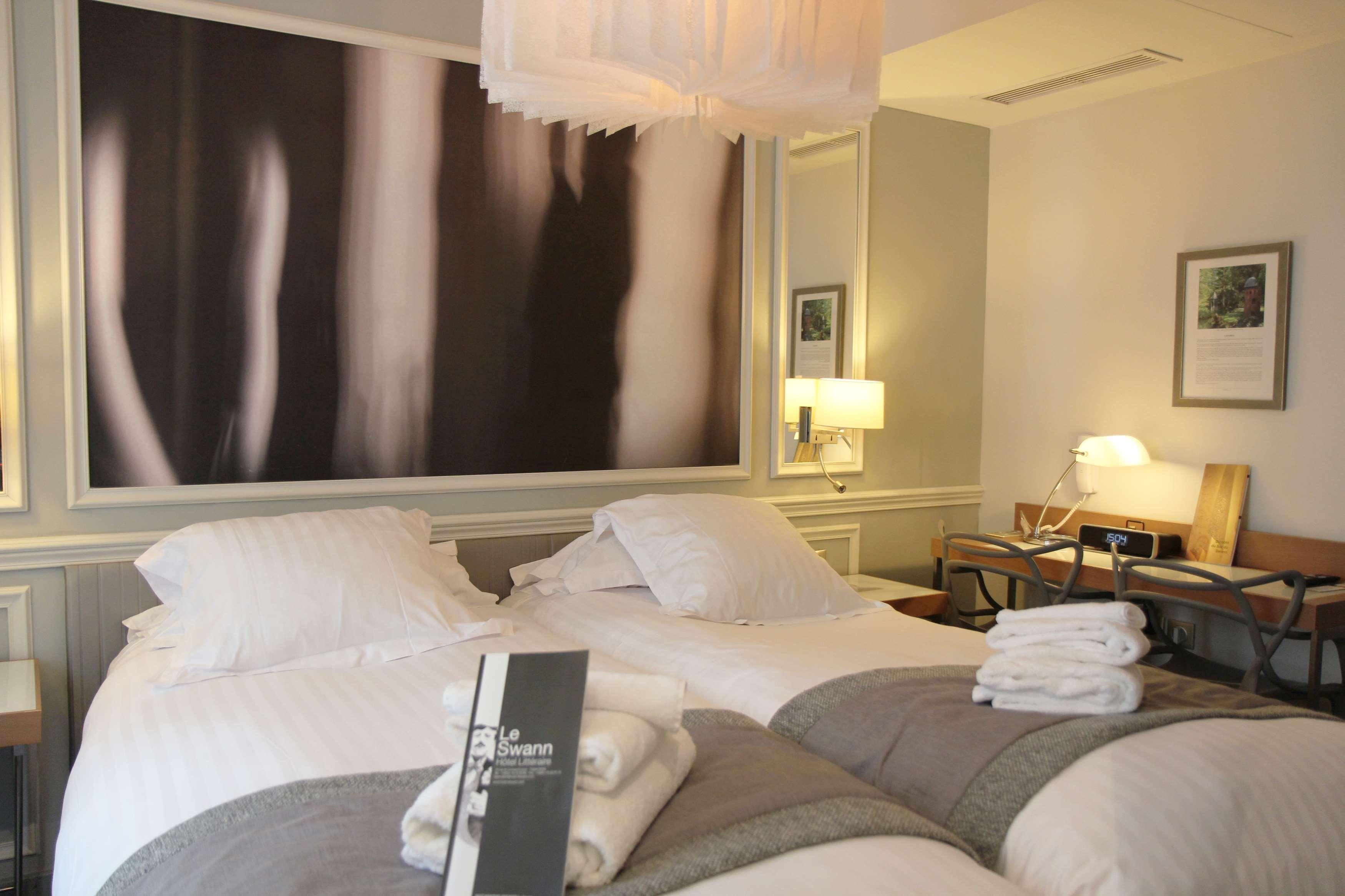 غرفة بسريرين، Hotel Litteraire Le Swann, Bw Premier Collection 3/6