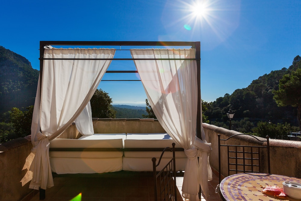 FINCA HOTEL ALBELLONS PARC NATURAL 27/70