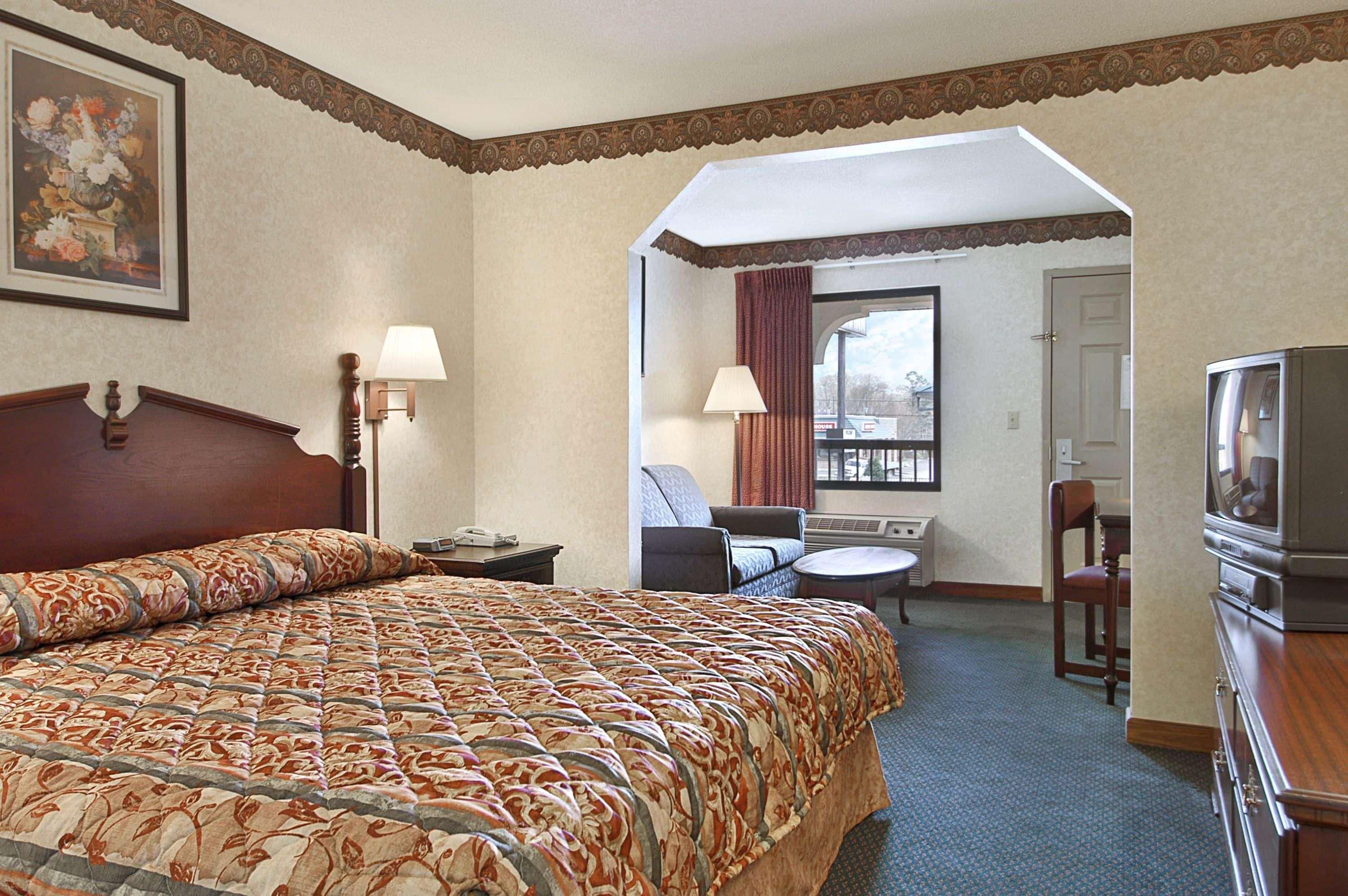 Days Inn By Wyndham Thomaston 9/22