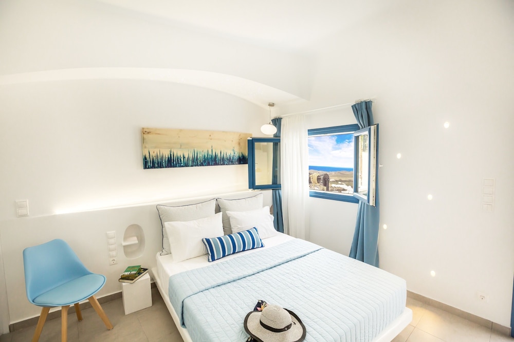 Amera Suites 6/48