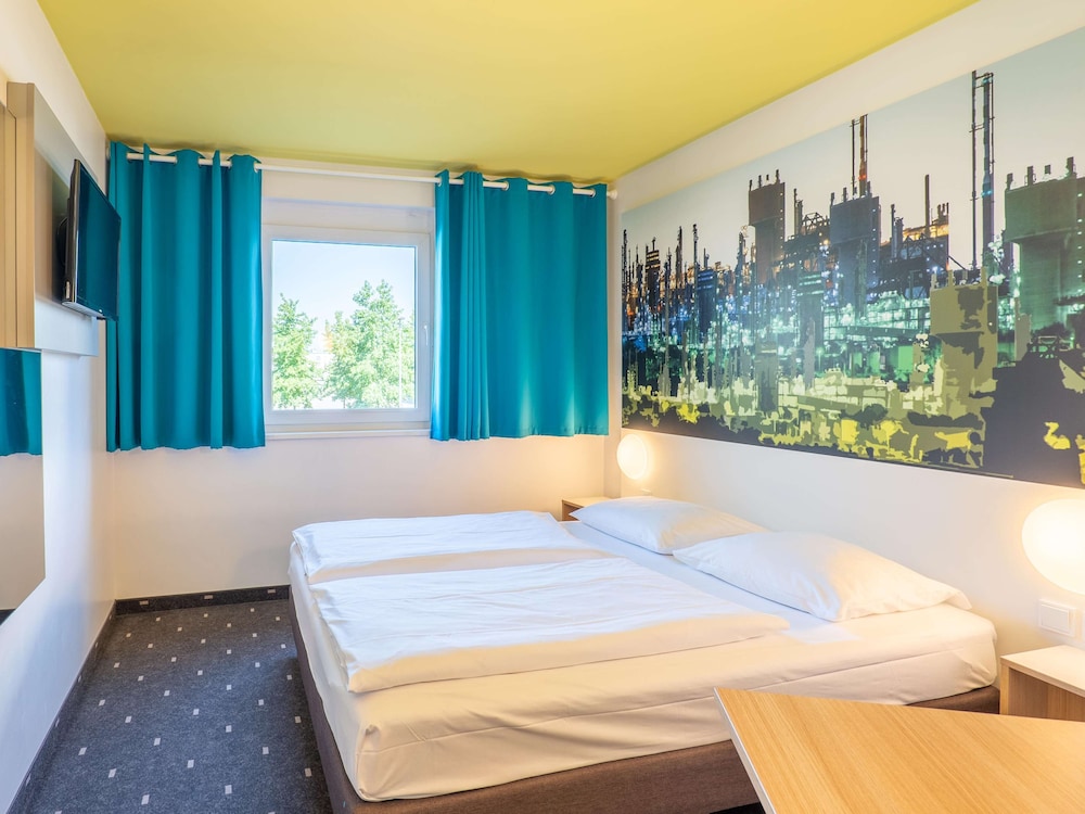 غرفة بسرير مزدوج، B&B Hotel Ludwigshafen 2/5