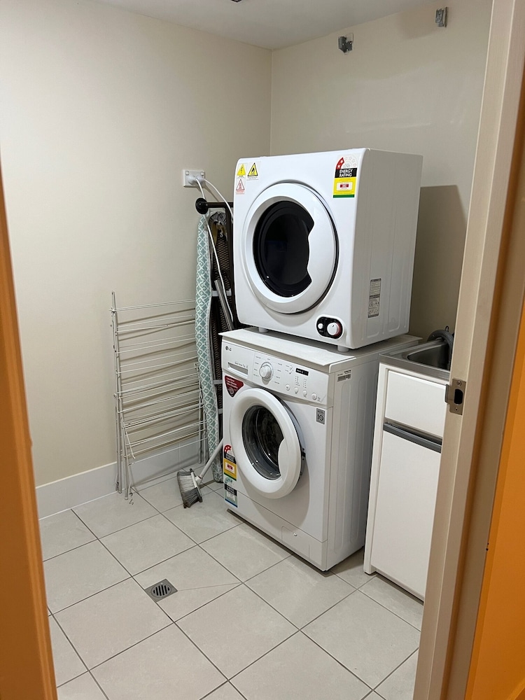 WHITE CREST LUXURY APARTMENTS 9/50