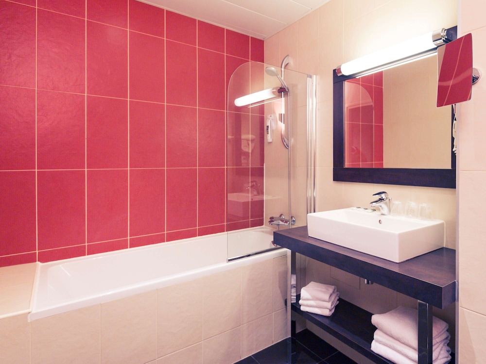 Mercure Maurepas Saint Quentin 14/70