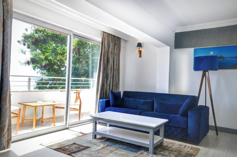 Sea View Hotel 38/50