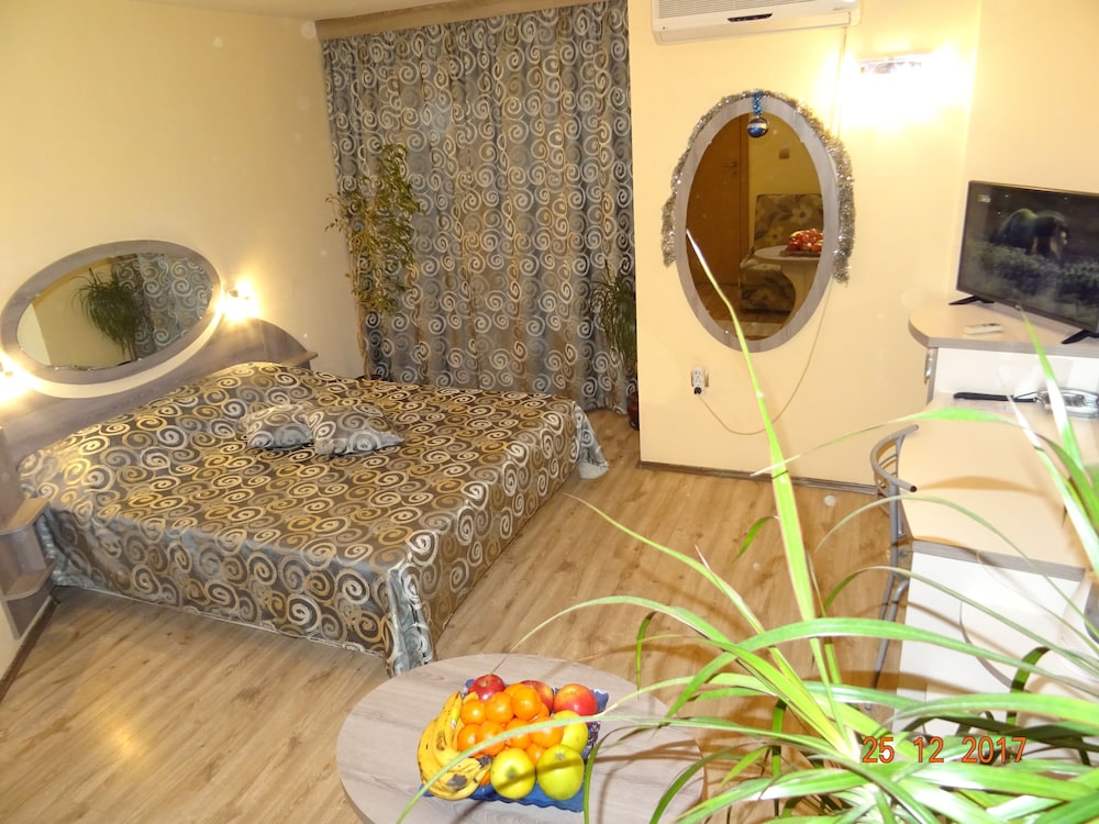 Hotel Color Varna Center 26/54