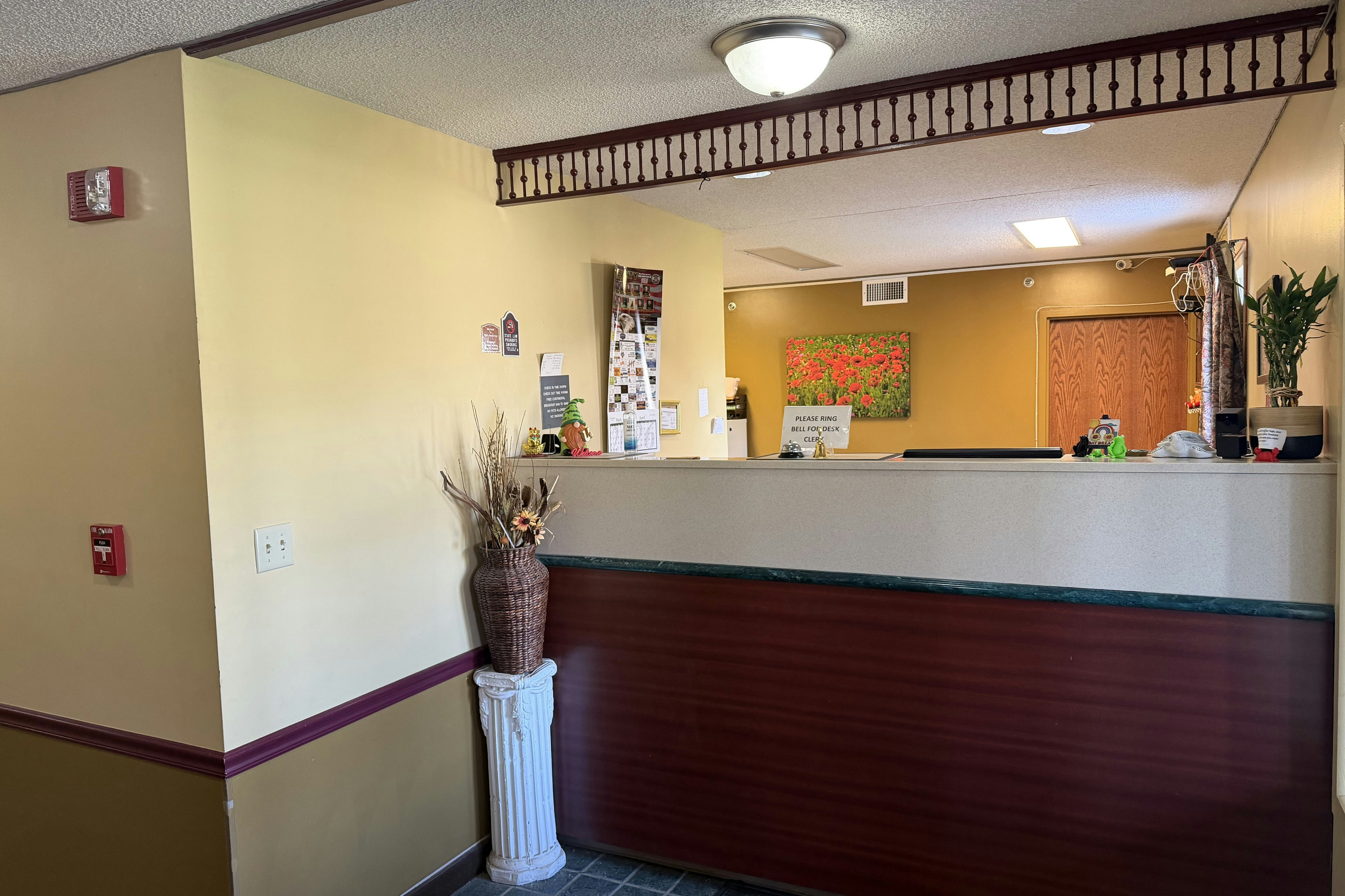 Econo Lodge Rockville 11/75