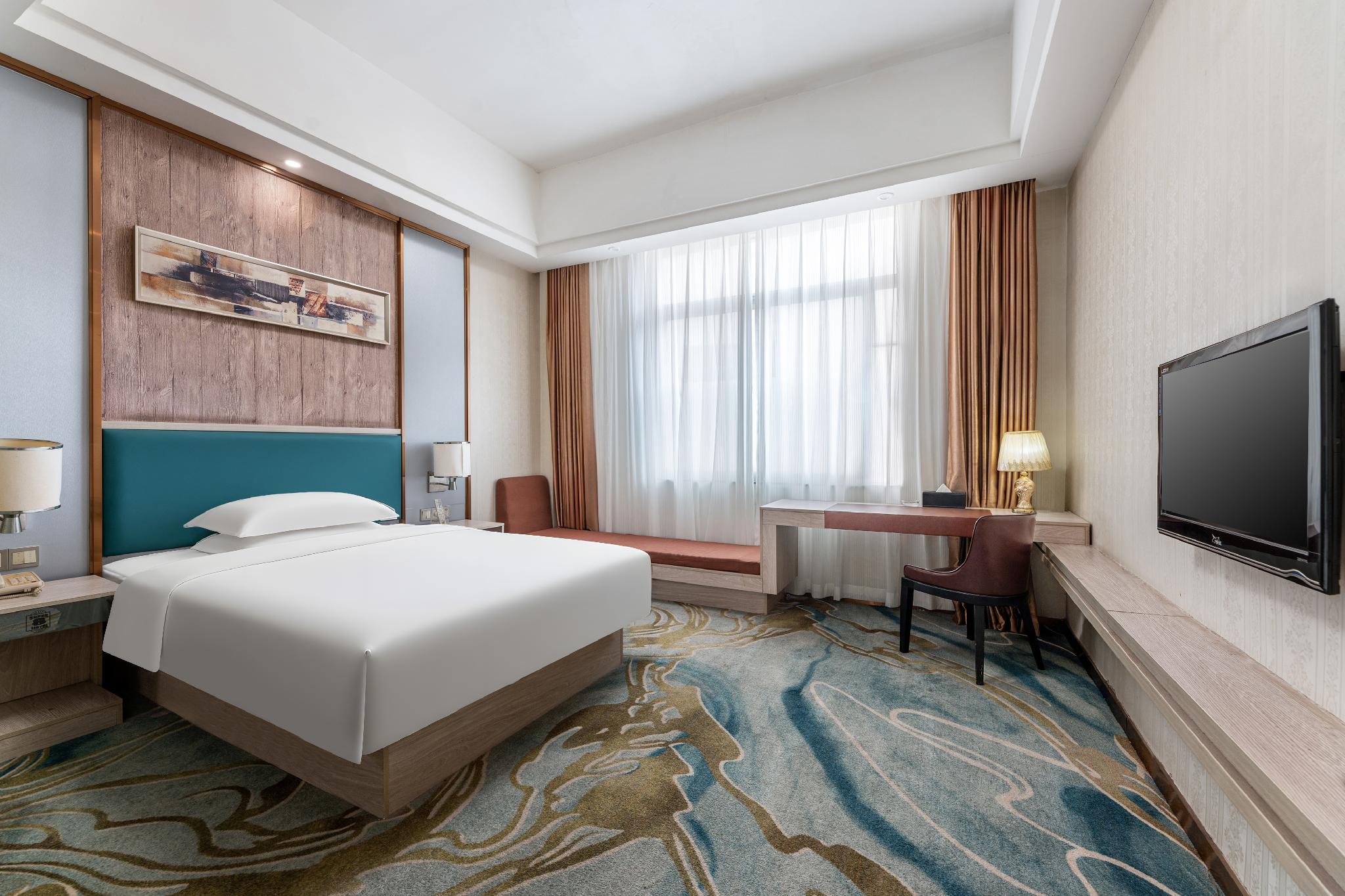 Guangzhou airport penguin hotel (free shuttle bus) 8/12
