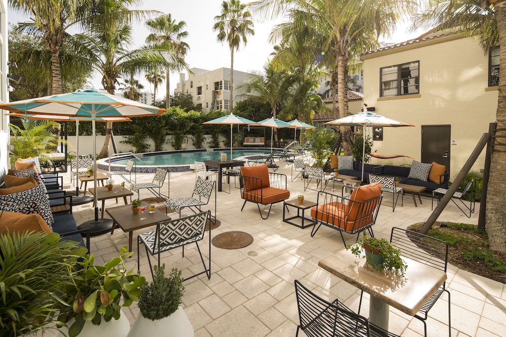 Hotel Rendale Miami 57/72