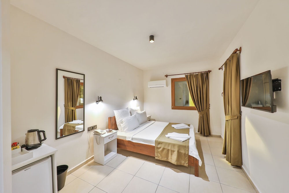 Zinbad Hotel 5/51
