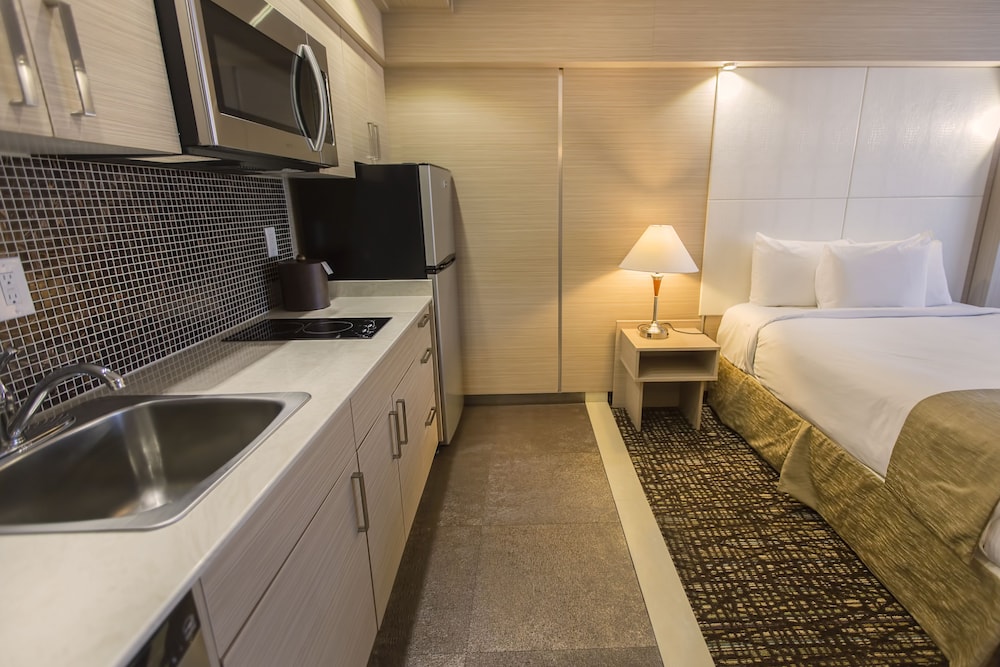 Ocean Beach Palace Hotel And Suites 67/67