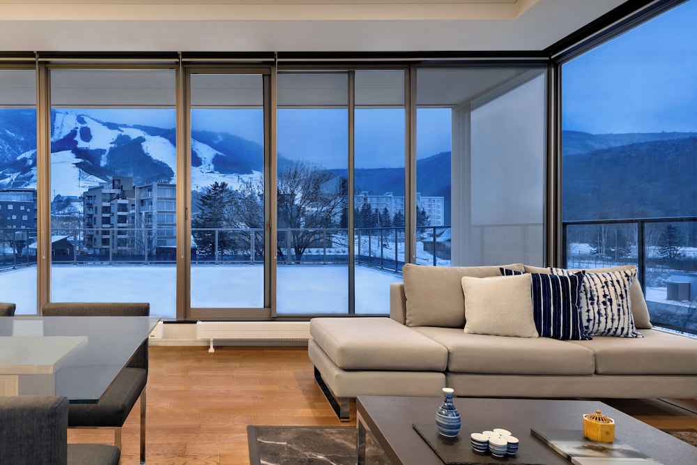 Chatrium Niseko 46/67