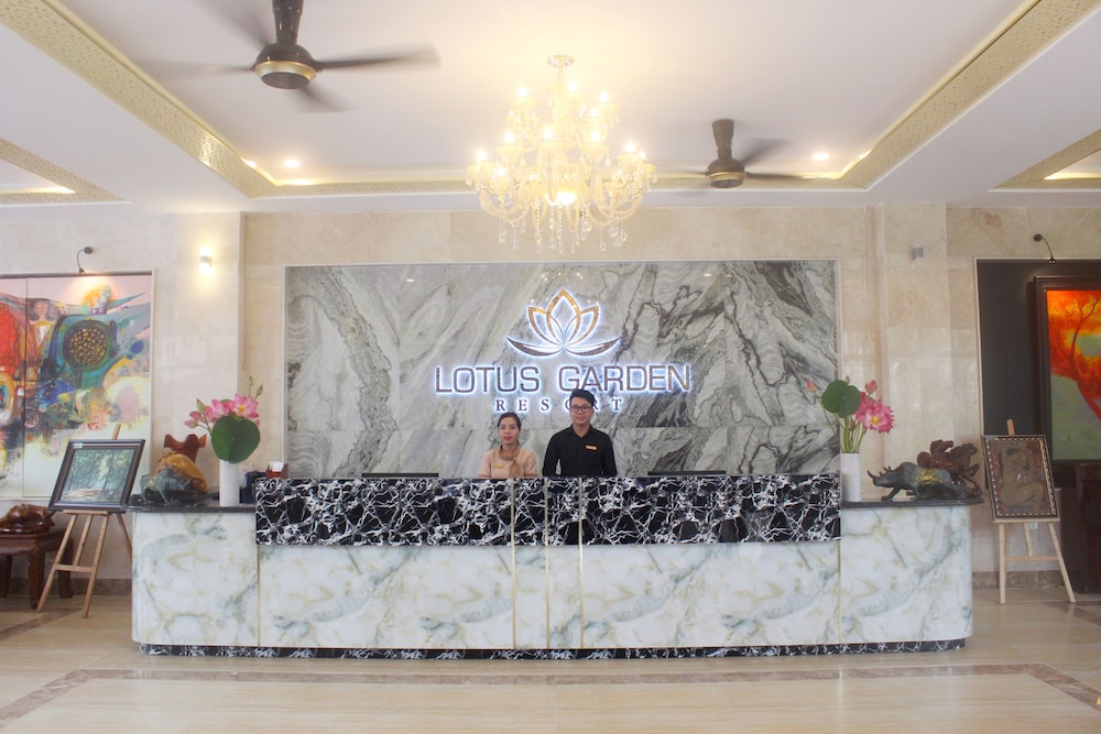 Lotus Garden Resort 5/55