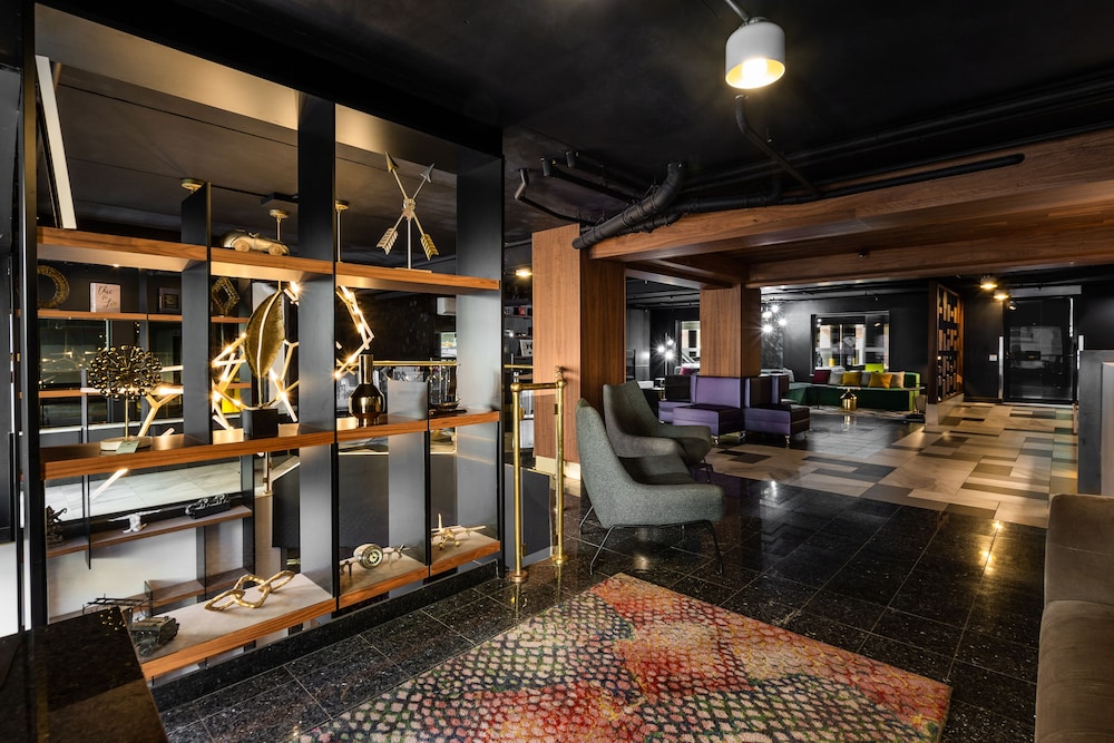 Lelux Hotel 40/52