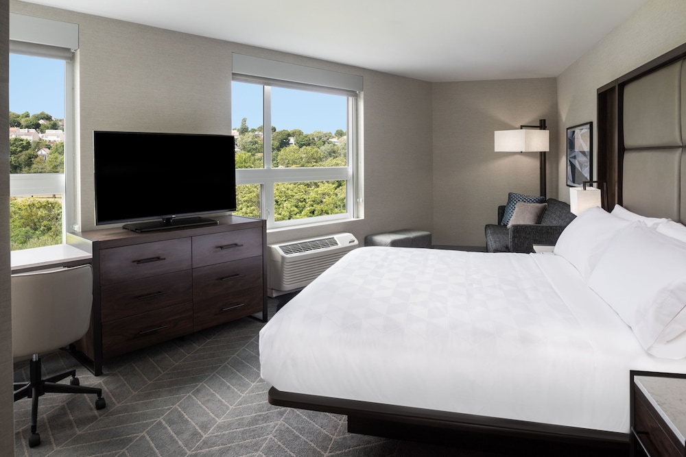 HOLIDAY INN BOSTON LOGAN AIRPORT - CHELSEA 12/64