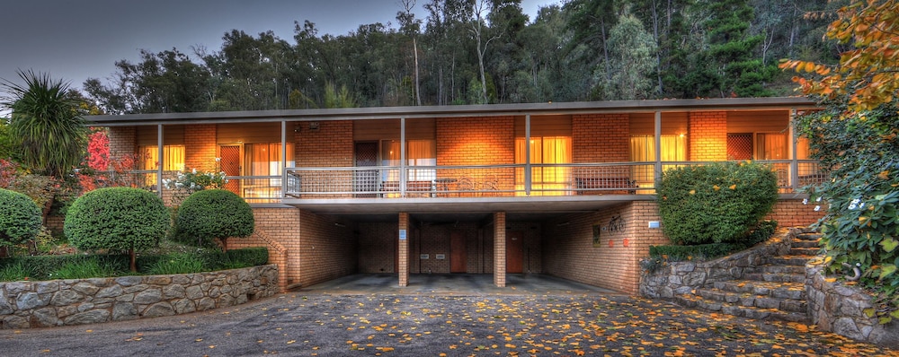 CHESTNUT TREE HOLIDAY APARTMENTS 1/50